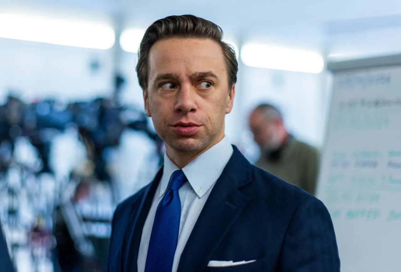 Krzysztof Bosak nie ma dyplomu Collegium Humanum - prawda czy mit?