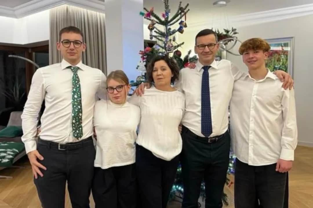 Gdzie mieszka Mateusz Morawiecki? Zaskakujące szczegóły jego życia